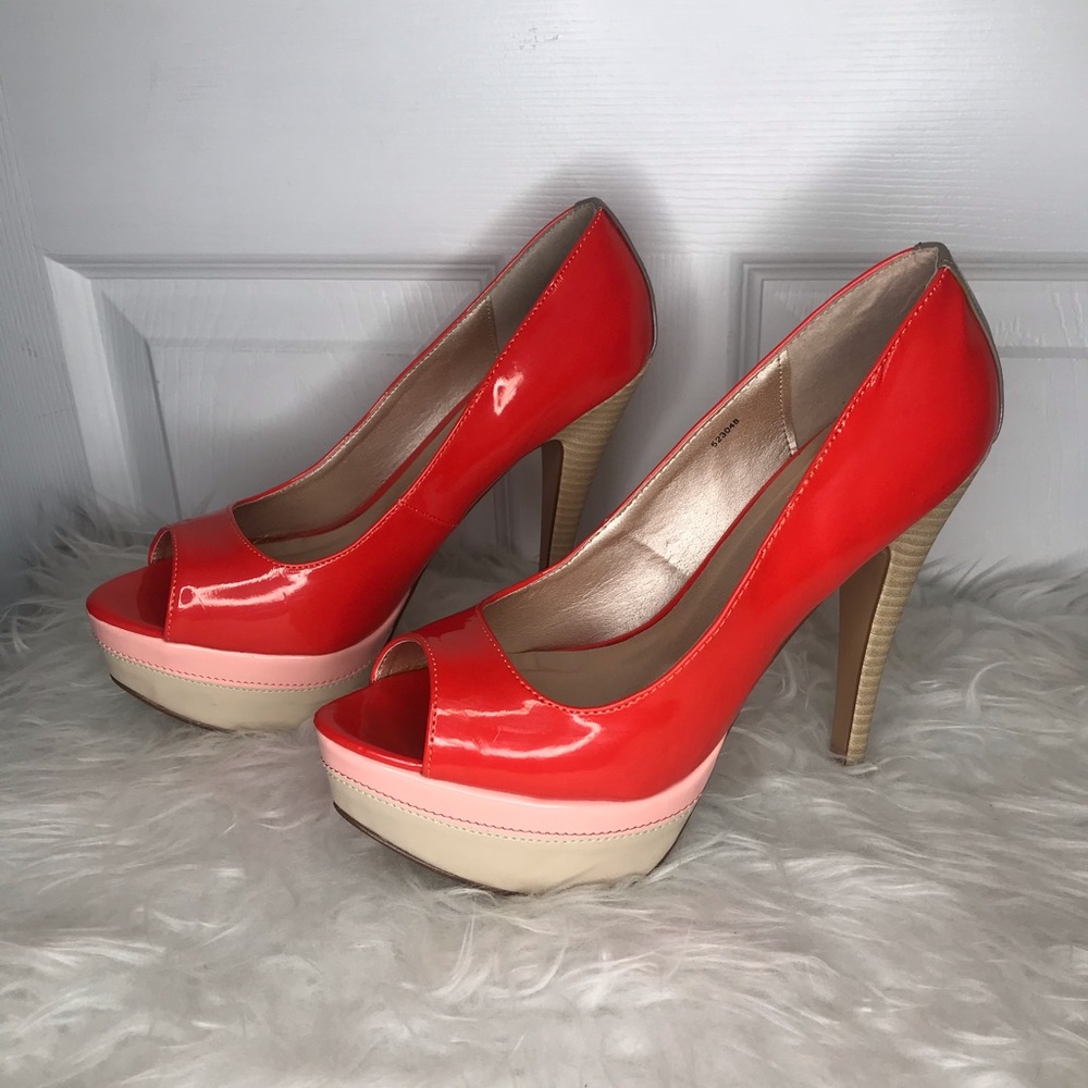 NWB - Orange Peep-toe Heels sz9